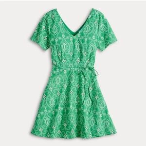 Draper James NWT Short Sleeve Embroidered Dress Size Large.